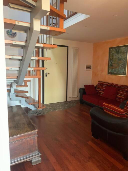 Appartamento Andrew'S House Con Parcheggio Privato Анцола-делл'Эмилия Экстерьер фото